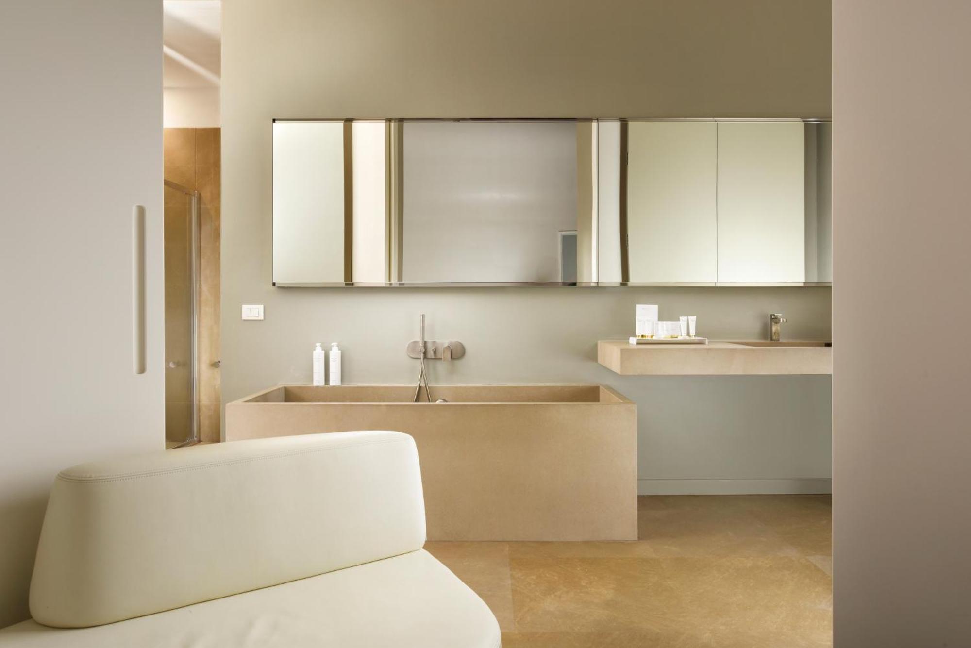 Palazzo Montemartini Rome, A Radisson Collection Hotel Room photo Bathroom